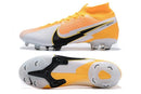 Chuteira Campo Nike Superfly 7 Elite SE FG Branco e Laranja - Cano Alto